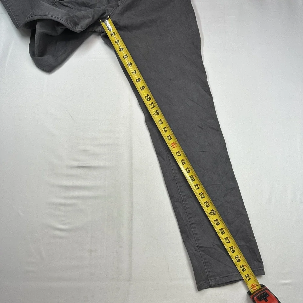 Commerce Men's Gray Straight Leg Chino Pants Jeans Work Casual Sz 32x32 fit32x31